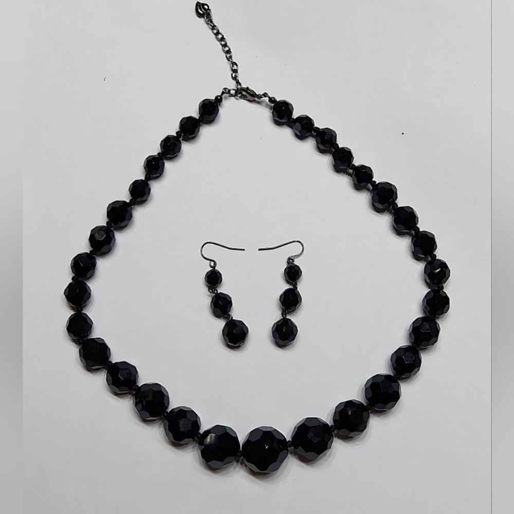 CAROLEE Black Glass Bead Necklace and Earring Set